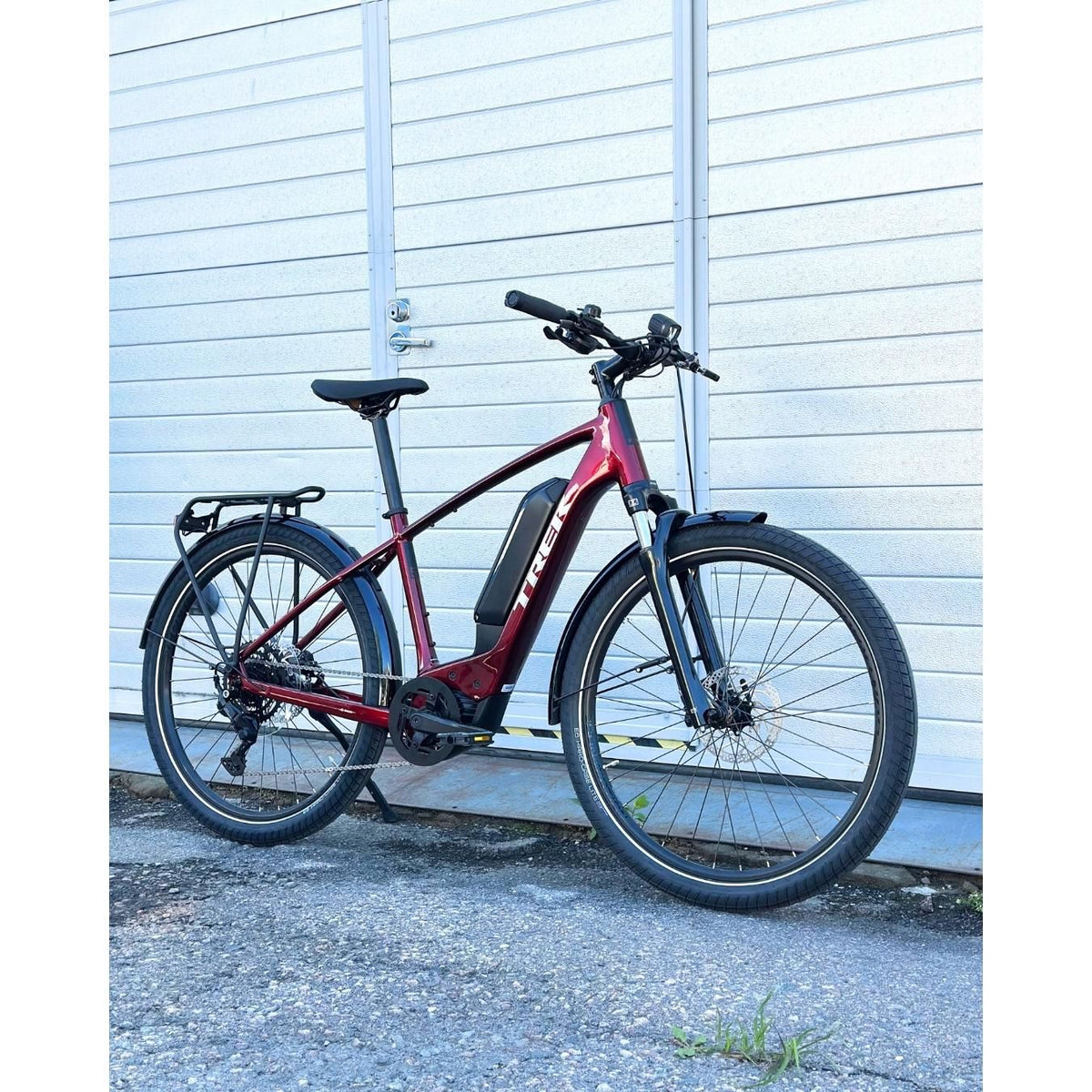 Trek Allant+ 5 800Wh – sähkökaupunkipyörä, 85 Nm, 800 Wh