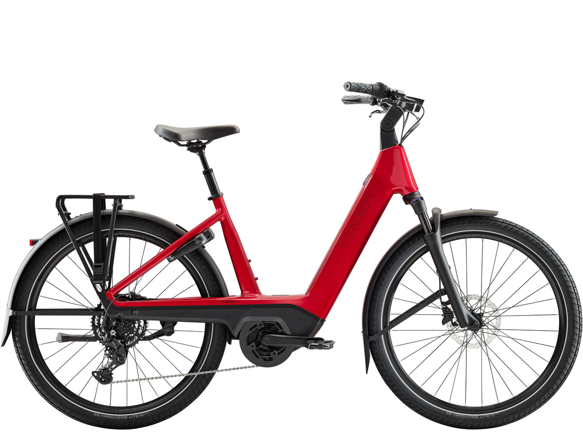 Trek Charter+ 4 R9 800 LS L Fury Red