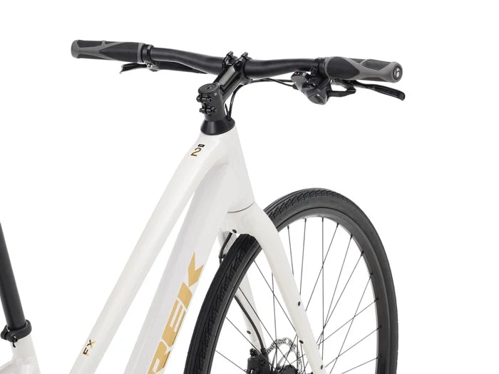 Trek FX 2 Midstep Gen 4 – hybridipyörä, matala askelkorkeus